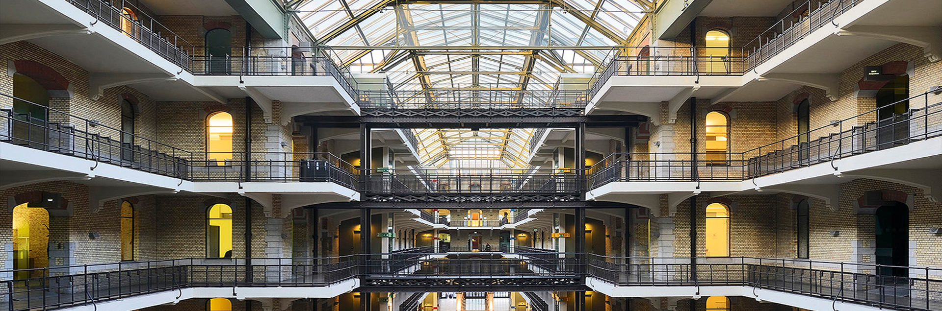 EAA – EMRE AROLAT ARCHITECTURE | TOUR AND TAXIS RENOVATION OF ANTREPOT ROYAL
