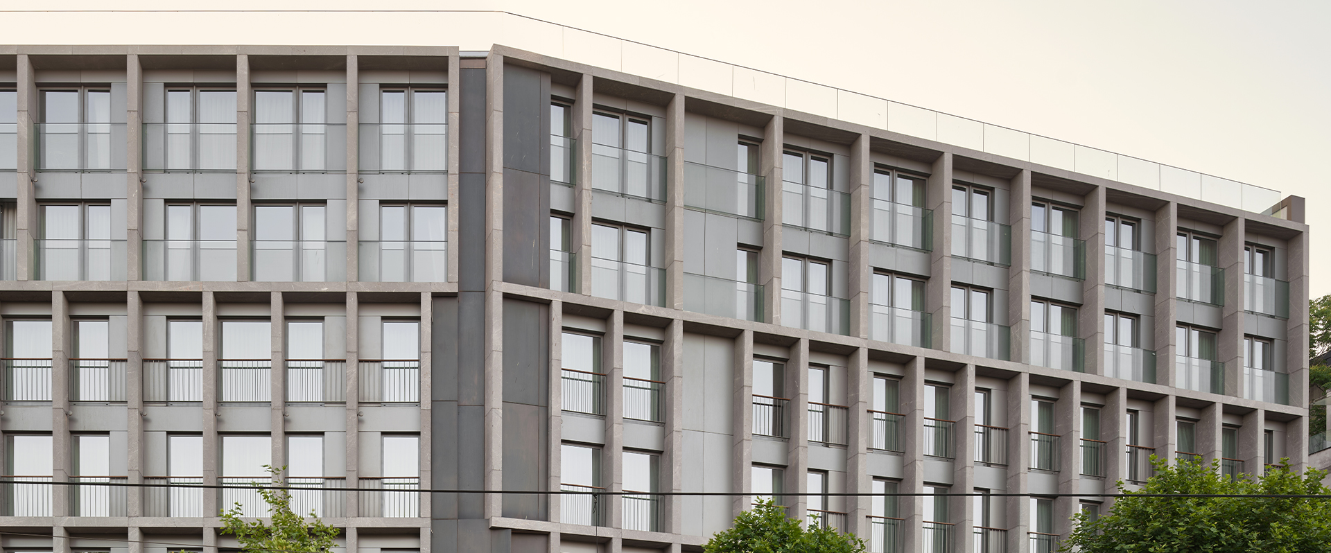 EAA – EMRE AROLAT ARCHITECTURE | MAESTRO HOTEL FACADE RENOVATION