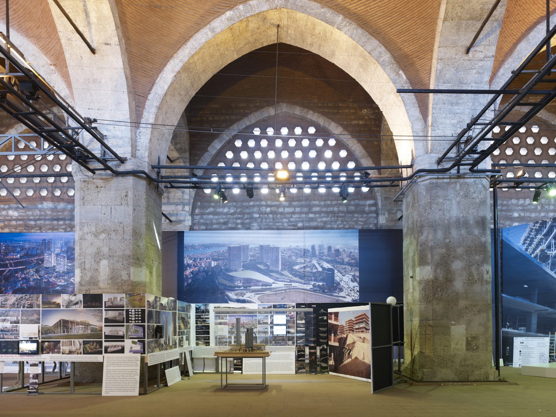 EAA – EMRE AROLAT ARCHITECTURE | AN/MOMENT